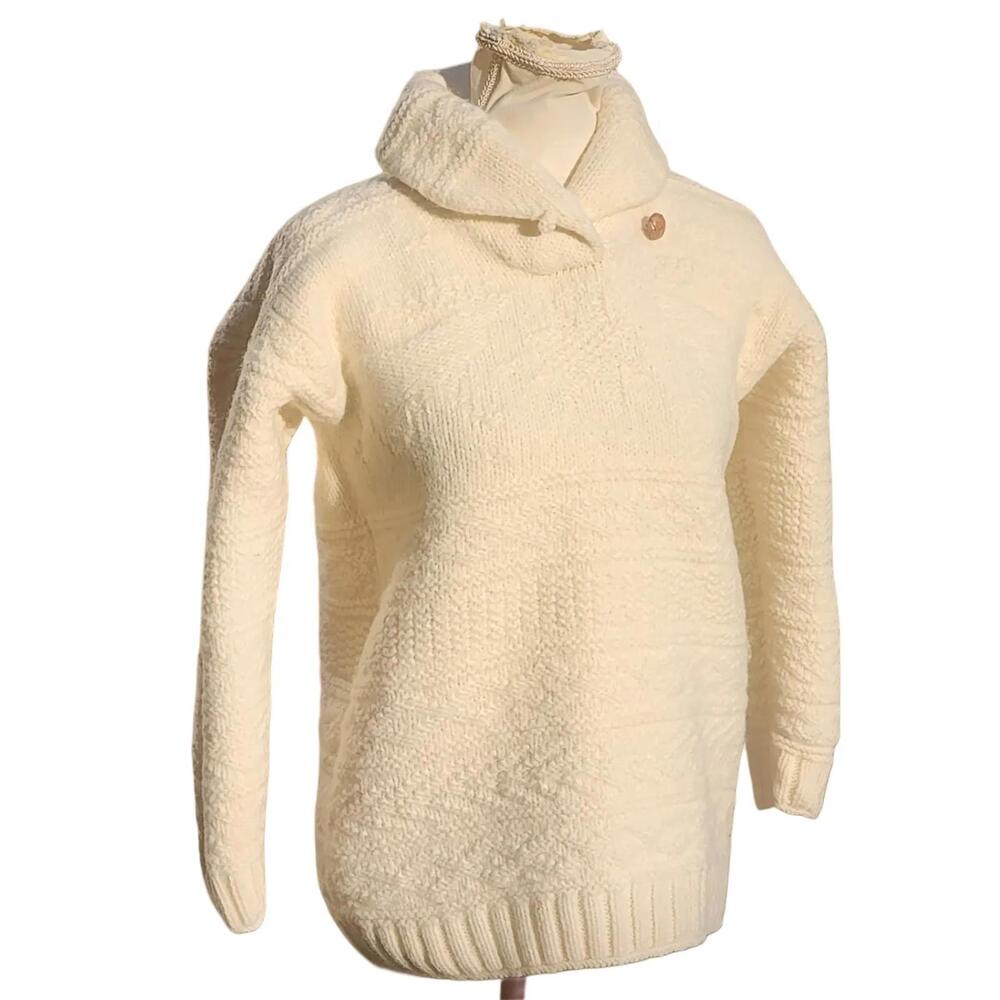 Vintage Lauren, Ralph Lauren. 100% Wool Hand Knit Ivory Ski Sweater S NWT